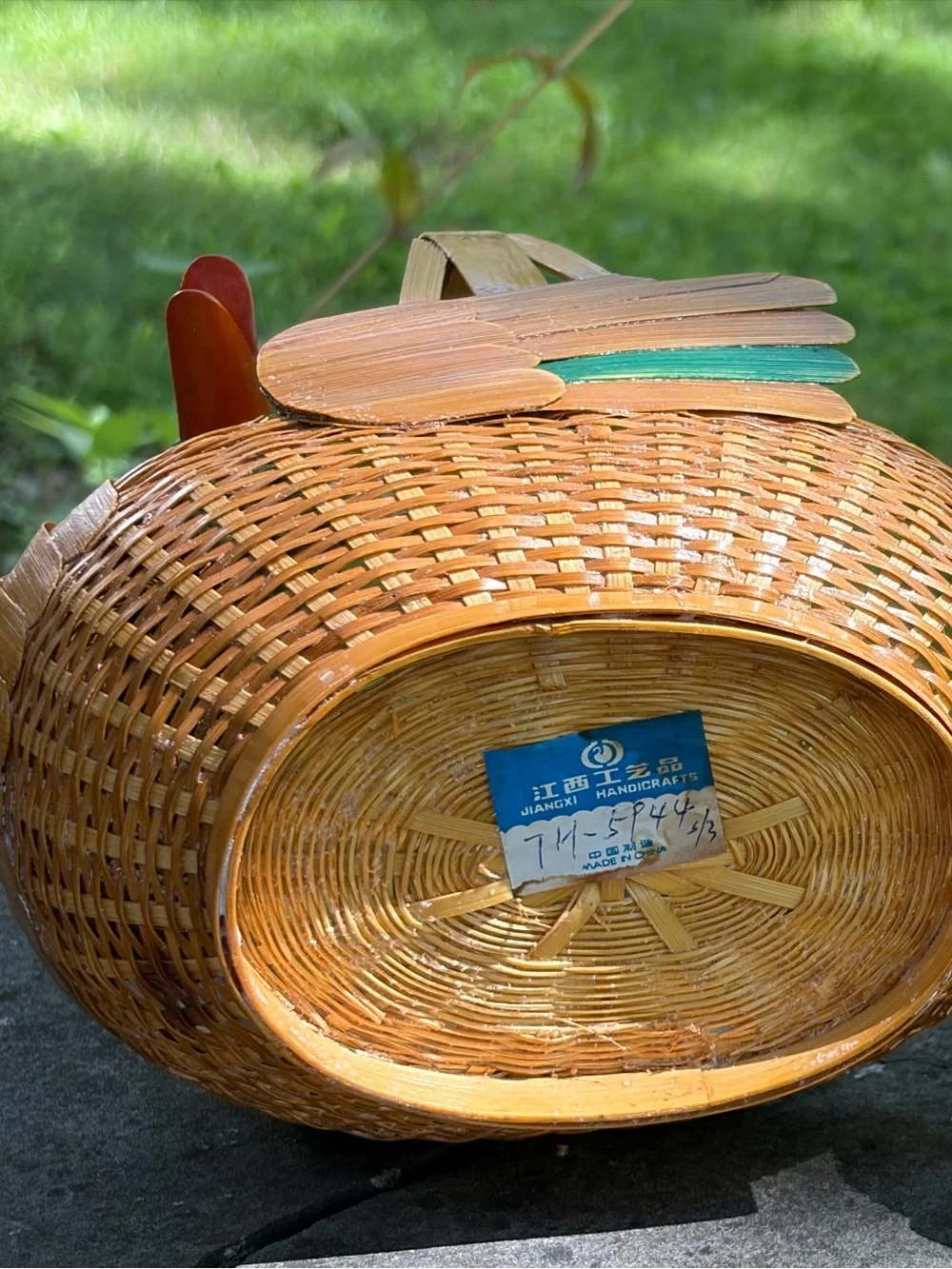 (2) Vtg Shanghai Handicrafts Hen Basket Wicker Rattan Farmhouse Rustic W/Handles